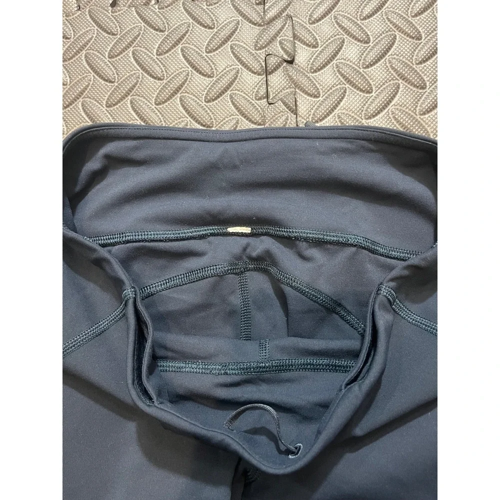 Lululemon Speed Up Tight Women Size 6 Navy Blue High Rise Pocket Leggings